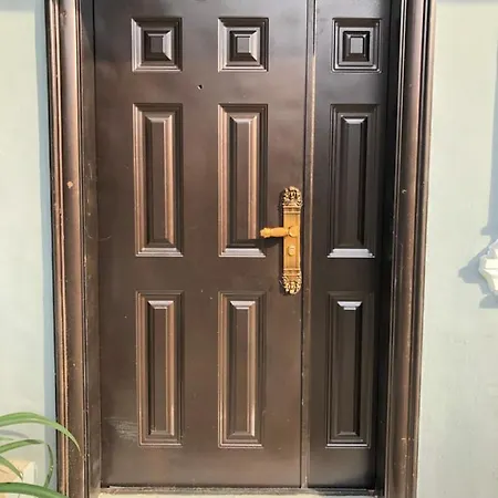 Charming & Cozy 1-Bdr Apt - Mini Flat - 247 Power, Kitchen, Wi-Fi, Dstv, Netflix, 5 Mins From The Airports Ikeja Exterior photo