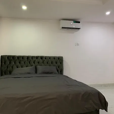 Charming & Cozy 1-Bdr Apt - Mini Flat - 247 Power, Kitchen, Wi-Fi, Dstv, Netflix, 5 Mins From The Airports Ikeja Exterior photo